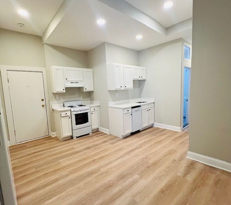 1st image of 38 Hemenway St APT 2