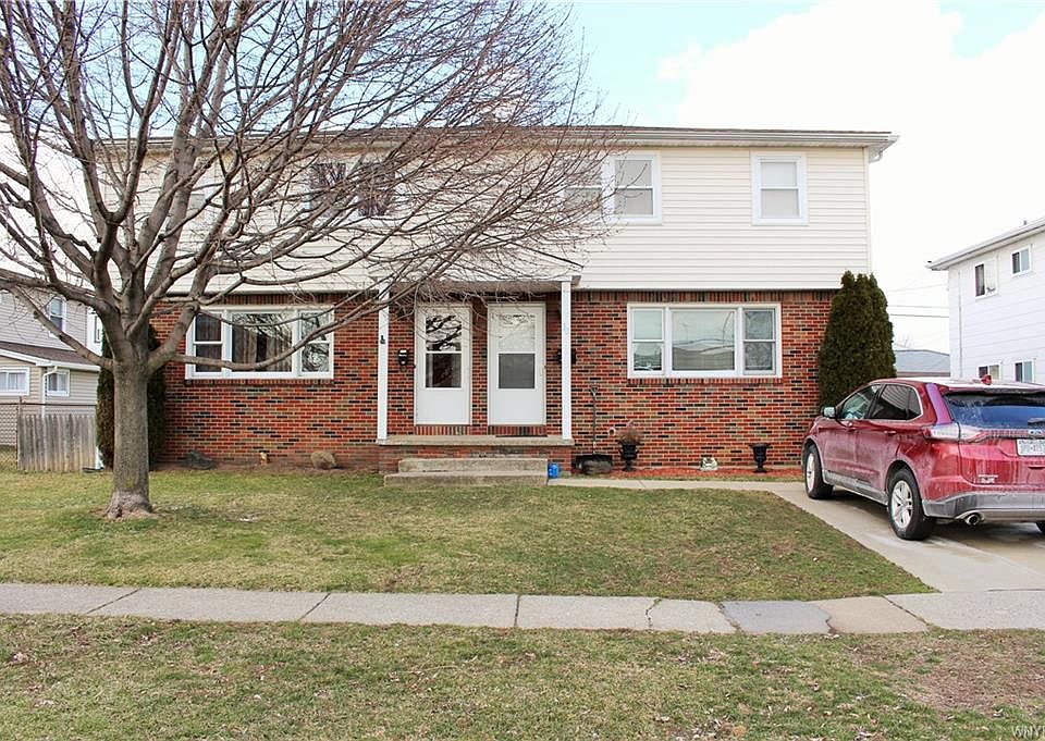 1st image of 30 Saint Joan Ln