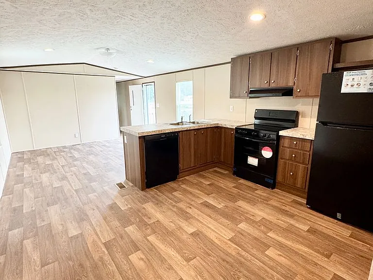 2494 Newton Rd — Photo 20