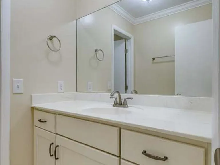 218 Raintree Dr — Photo 14