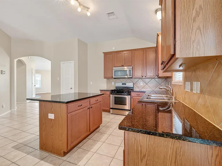 2507 Cypress Springs Ct — Photo 18