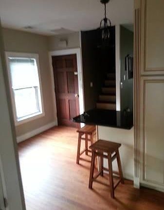 4th image of 126 Linwood Ave #2
