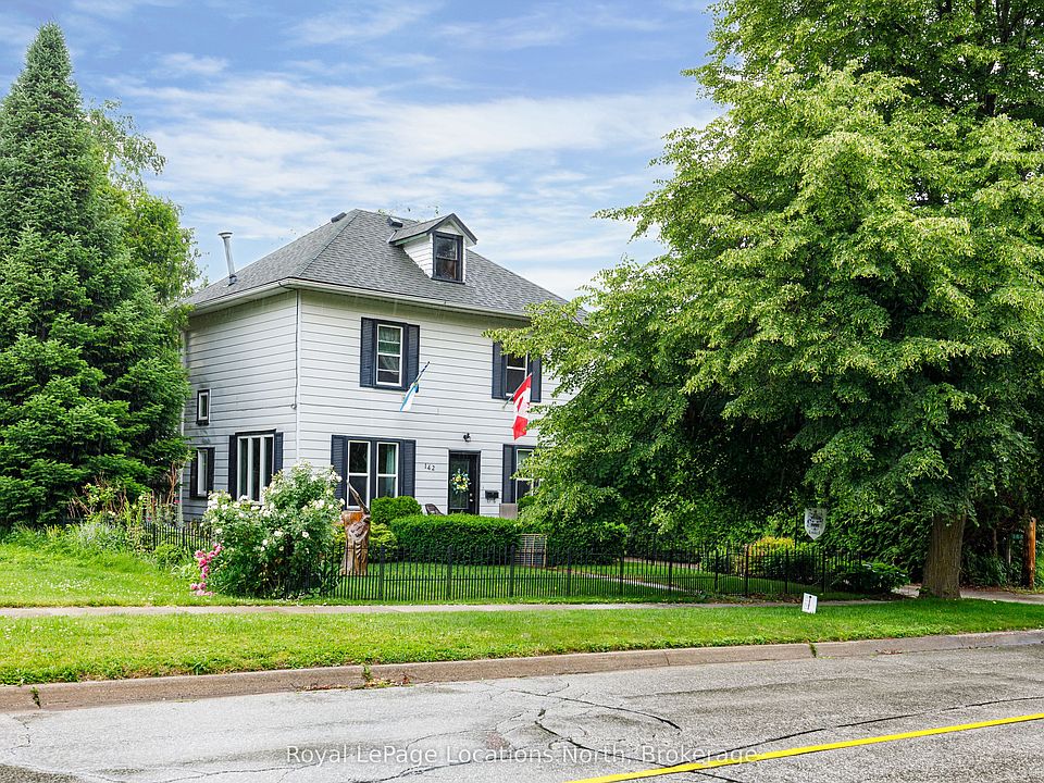 1st image of 142 Marsh St W