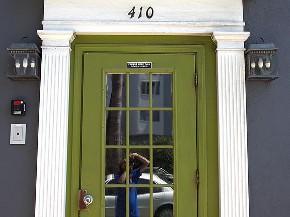 2nd image of 410 California Ave APT 2