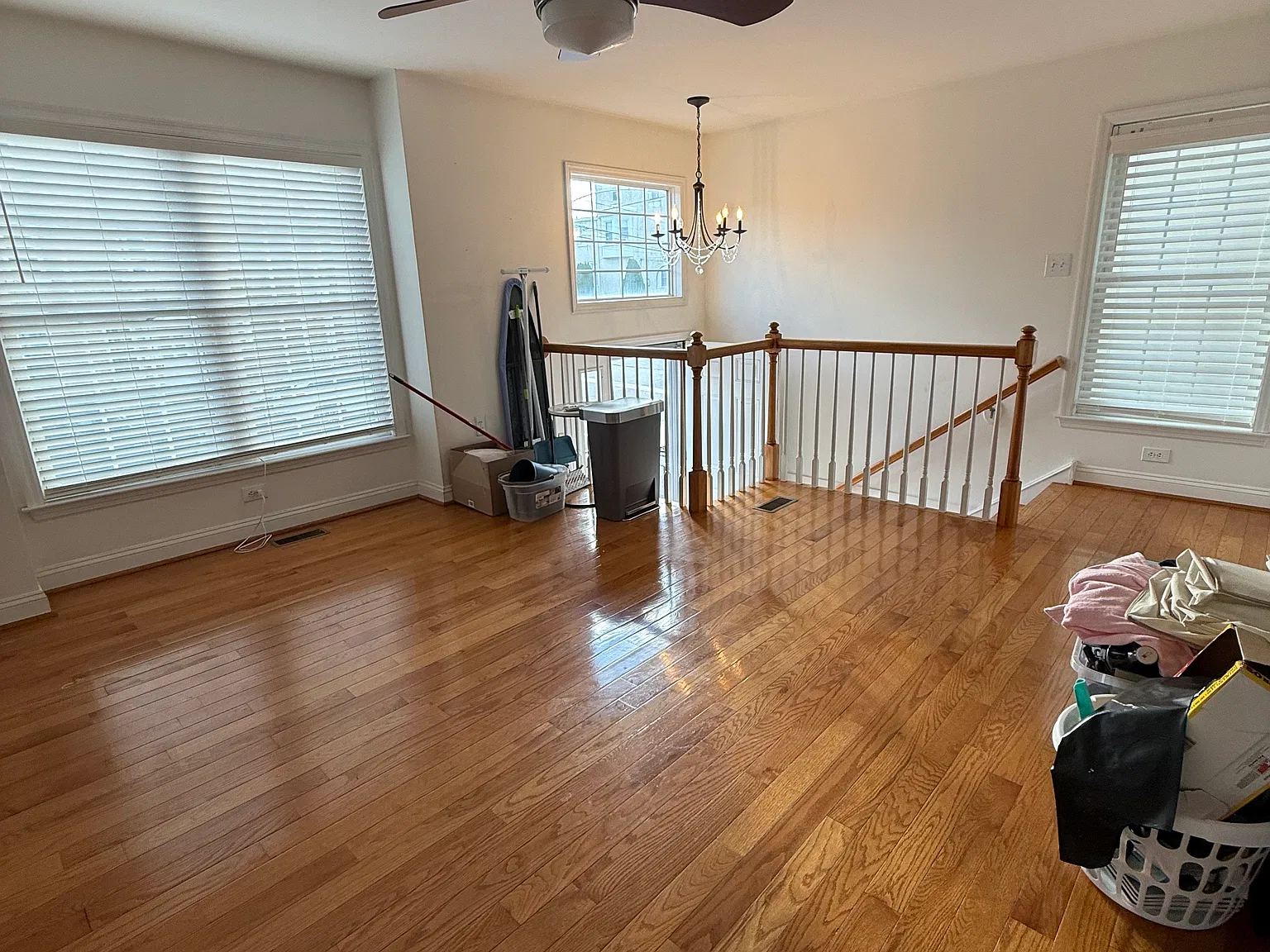 3 bed, 3.5 bath, 1934 sqft, $3,100 — Photo 4