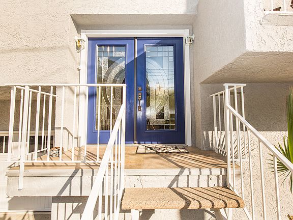 3rd image of 1248 E Elmwood Ave