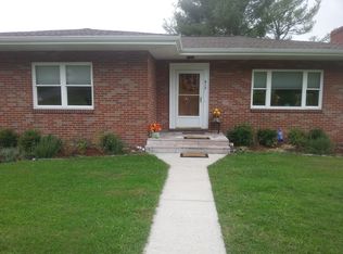 612 1st Ave, Saltville, VA 24370