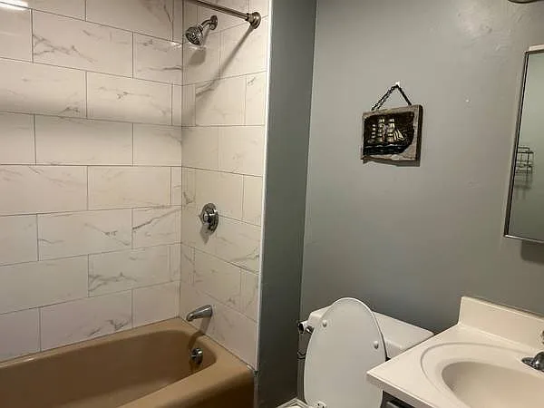 21 Weston St #3 — Photo 9