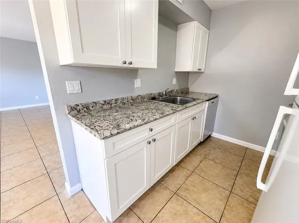 4601 Bayshore DR #A1, NAPLES, FL 34112