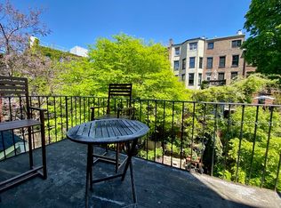 301 Vanderbilt Ave #2A, Brooklyn, NY 11205