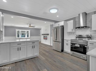 61 Buckingham Dr, Lakewood, NJ 08701