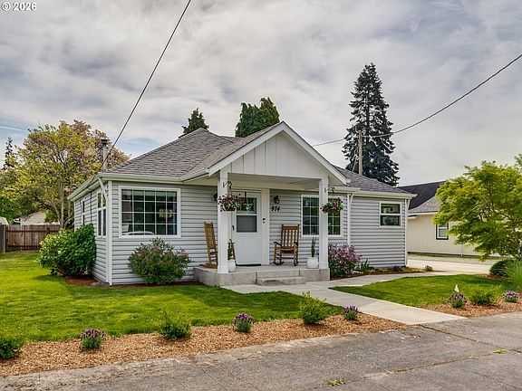 2nd image of 974 Dale St