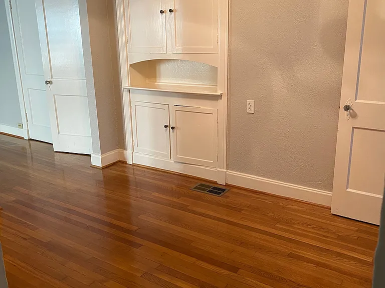 5924.5 La Vista Dr — Photo 3