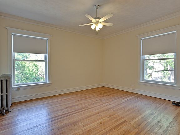 4th image of 5121 S Kenwood Ave APT 3