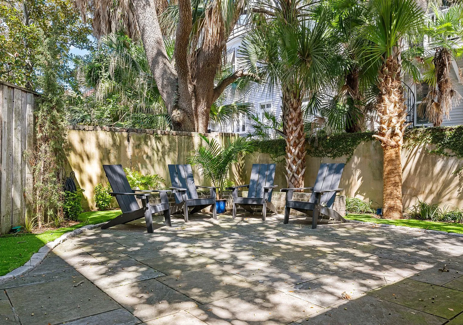 The Courtyard on Ashley — Photo 4