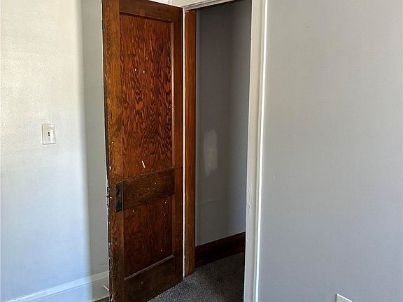2nd image of 4207 W 38th St
