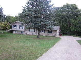 6392 Johnson Rd, Flushing, MI 48433