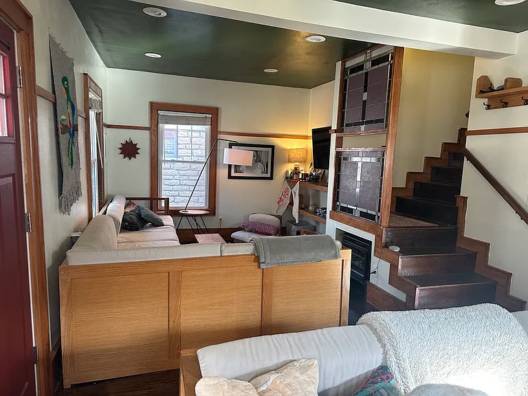 4243 Kenwood Ave — Photo 12