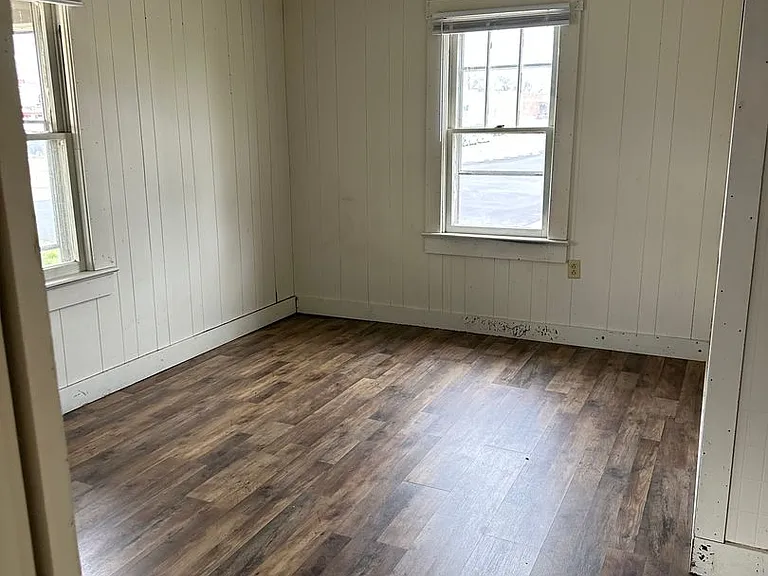 718 S Adams Ave — Photo 4