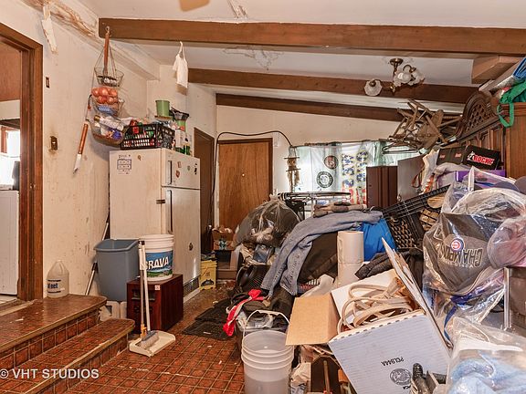 5th image of 3640 N Plainfield Ave