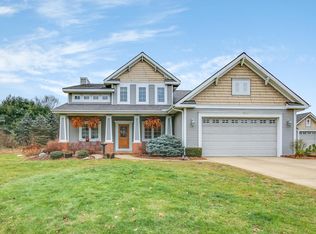 6033 River Ridge Dr, Hamilton, MI 49419