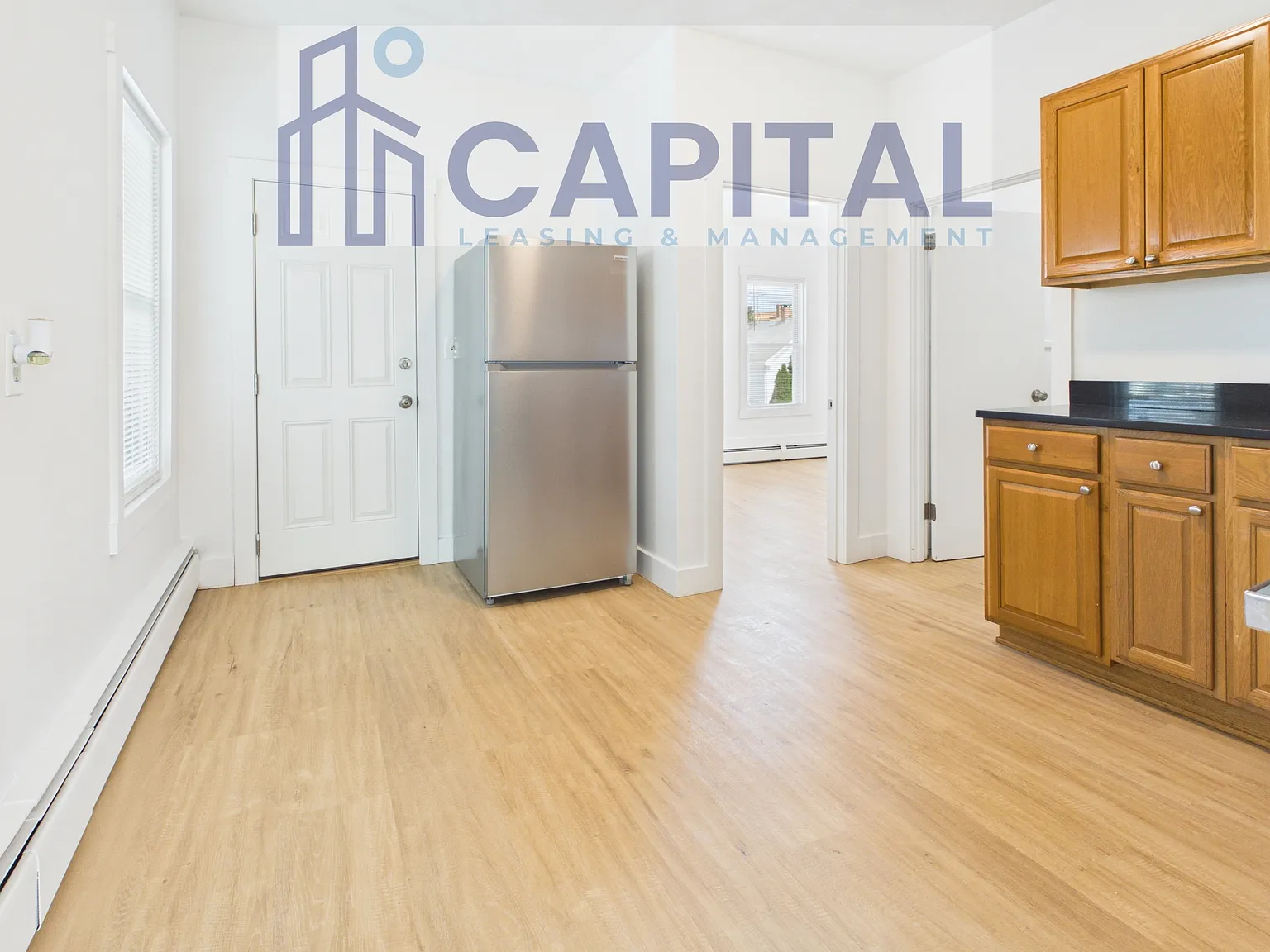 37 Harris Ave - 2 — Photo 2