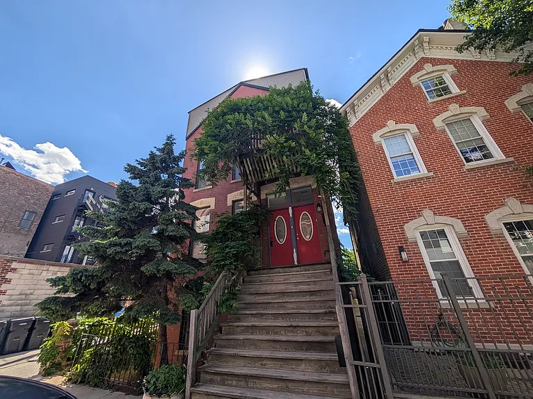 916 N Noble St #1F — Photo 1