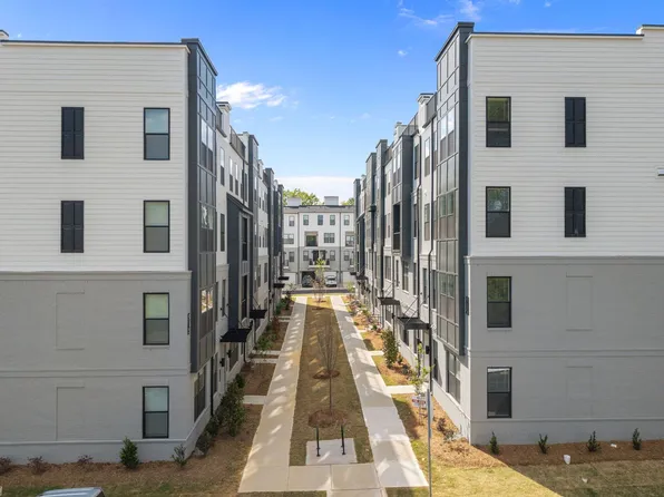 905 Ball Field Aly #104, Cary, NC 27511