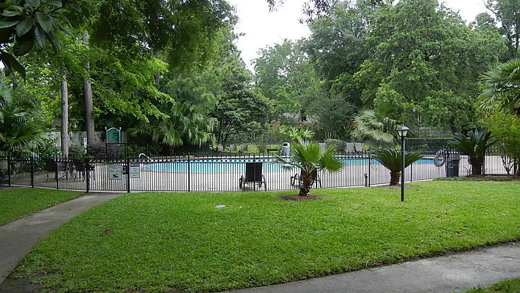 1 bed, 1.0 bath, 903 sqft, $1,600 — Photo 4