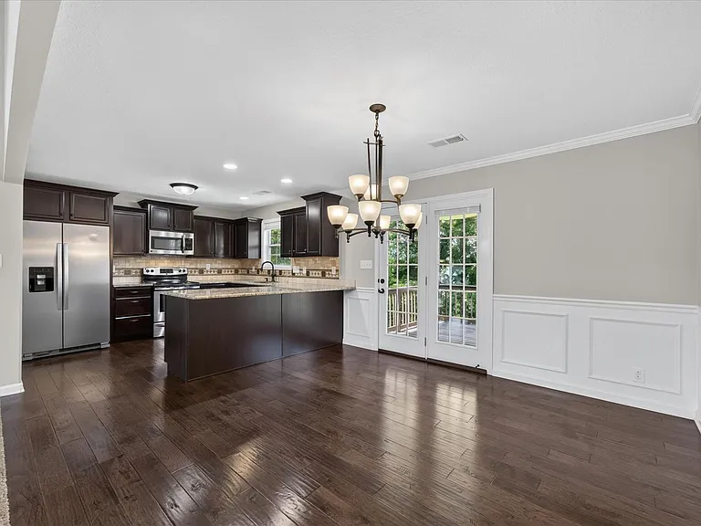 3702 Windmill Ct — Photo 12