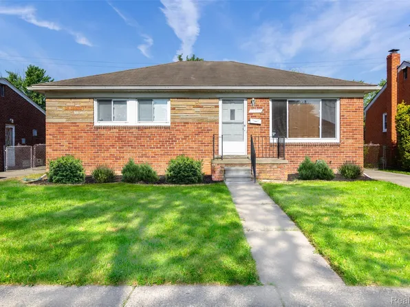 24645 Greenbrier Ave, Eastpointe, MI 48021