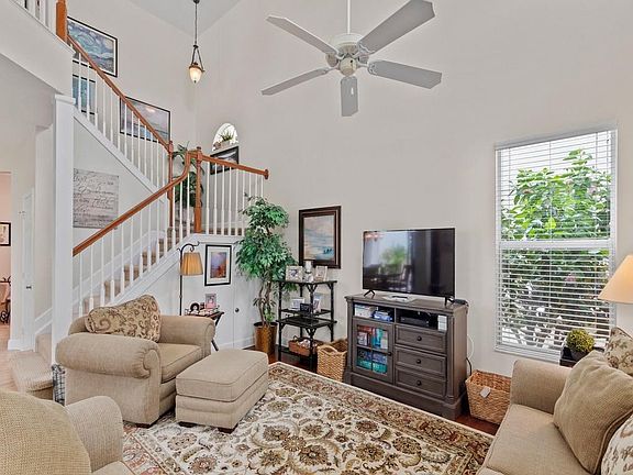 5th image of 1346 Winding Oaks Cir W