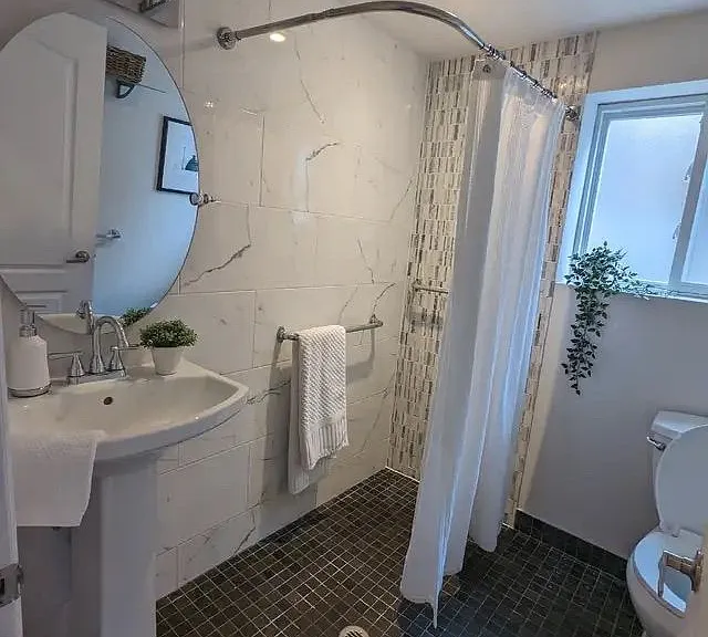 465 Ashdale Ave #2 — Photo 5