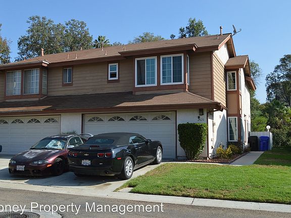 2nd image of 2426 Manzana Way