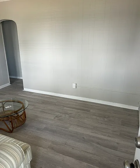 110 W Crocus Rd #2 — Photo 7