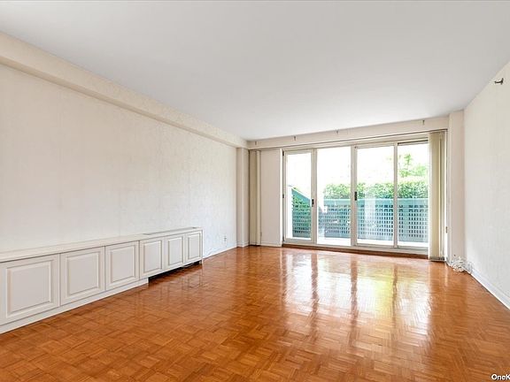 3rd image of 111 Cherry Valley Ave