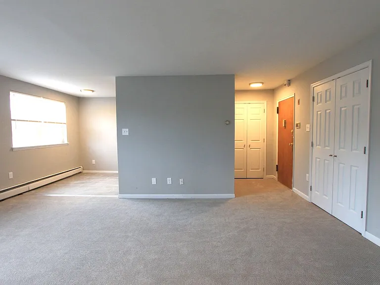 West Walnut Lane Apartments — Photo 64