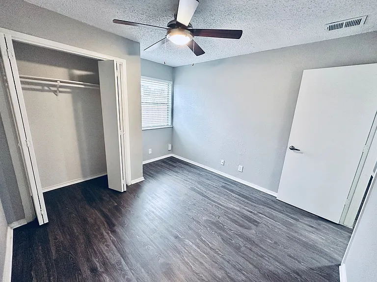 5507 Rose Hill Cir — Photo 16