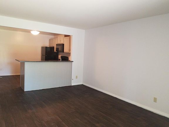 5th image of 12341 Maverick Dr APT F