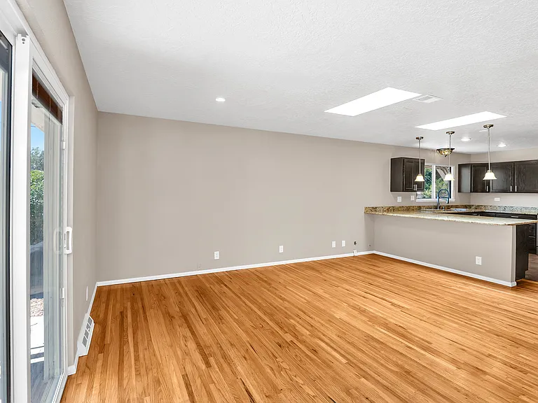 7208 Bellrose Ave NE — Photo 9