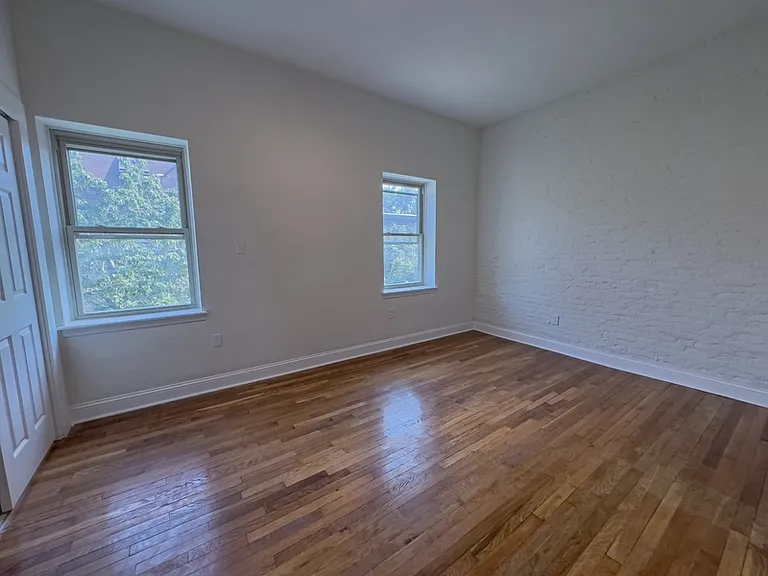 1934 Green St #3 — Photo 36