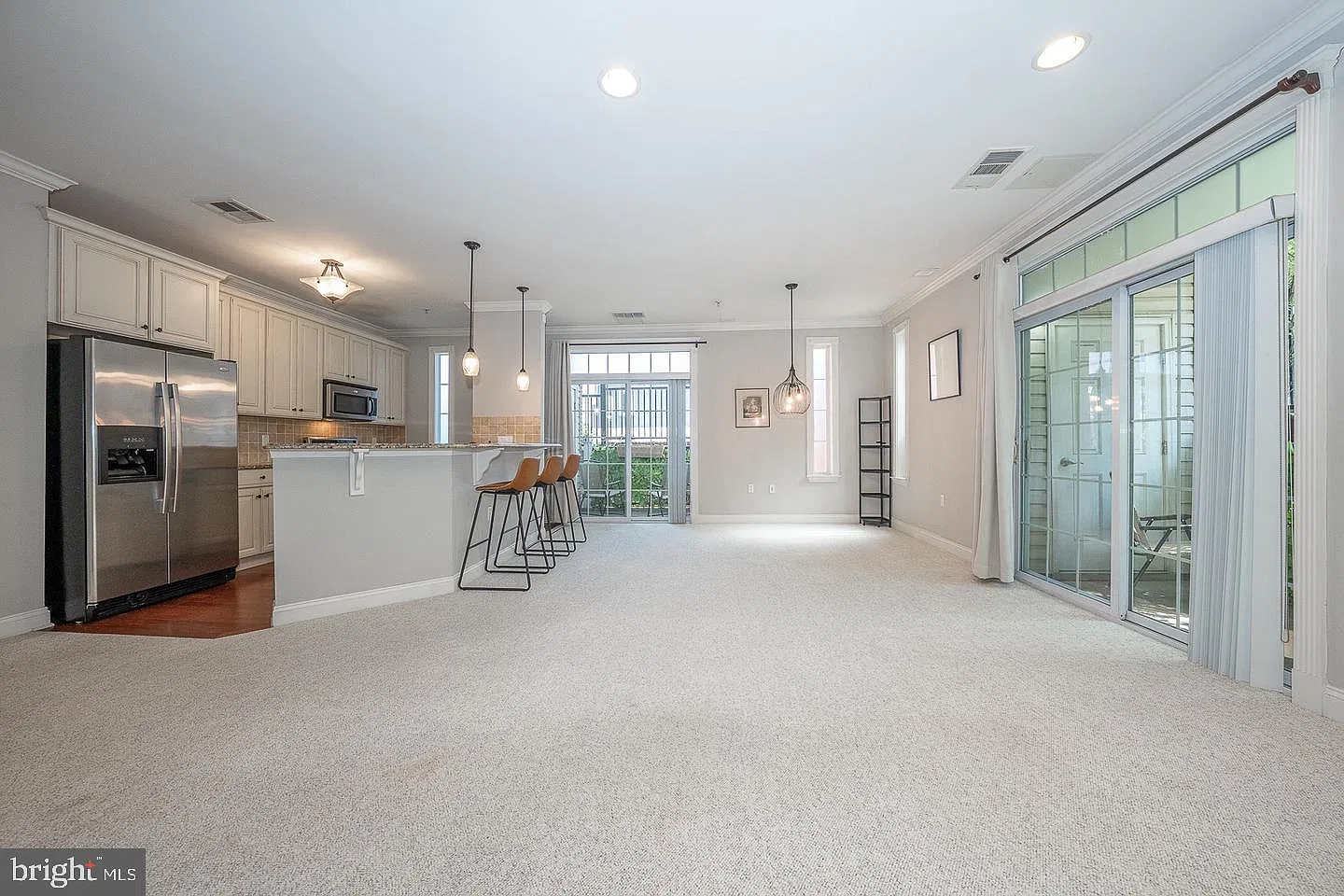 2 bed, 2.0 bath, 1377 sqft, $2,995 — Photo 1