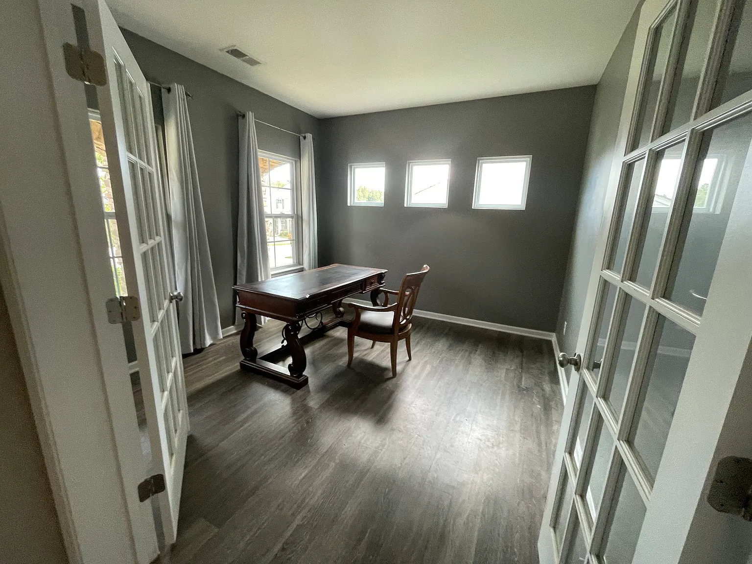 5 bed, 3114 sqft, $2,750 — Photo 2