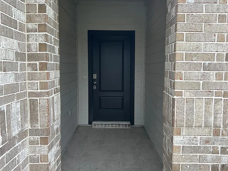 1307 Windom Court Way — Photo 6