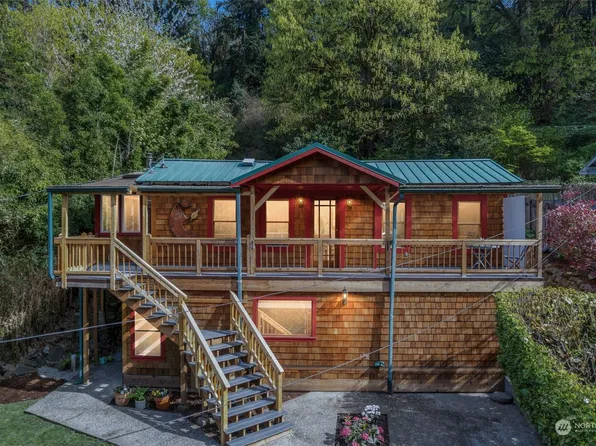2212 Fairmount Avenue SW, Seattle, WA 98126