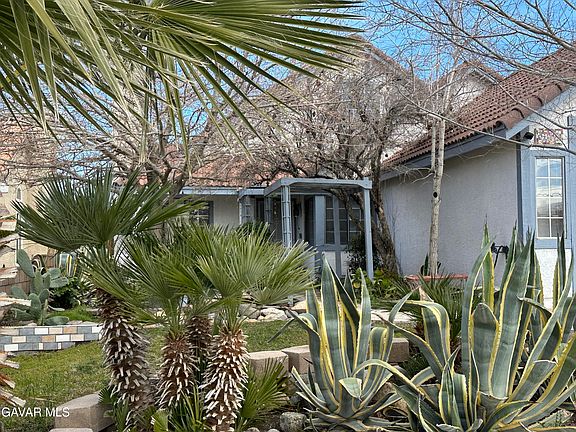 4th image of 5113 Essex Dr