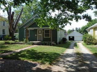 805 E Peoria St, Paola, KS 66071
