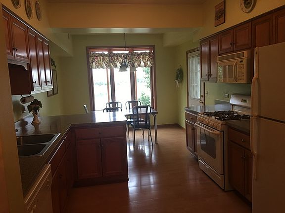 3rd image of 18530 Pine Lake Dr APT 2C