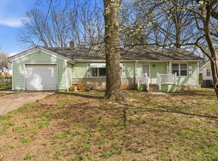 1736 N Kentwood Ave, Springfield, MO 65803