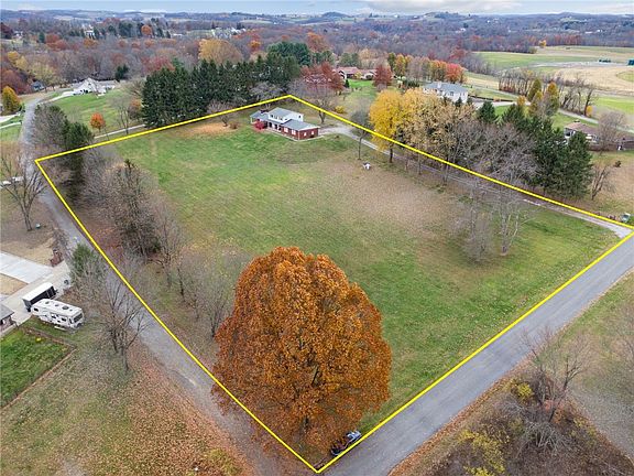 2nd image of 35 Oak Creek Dr